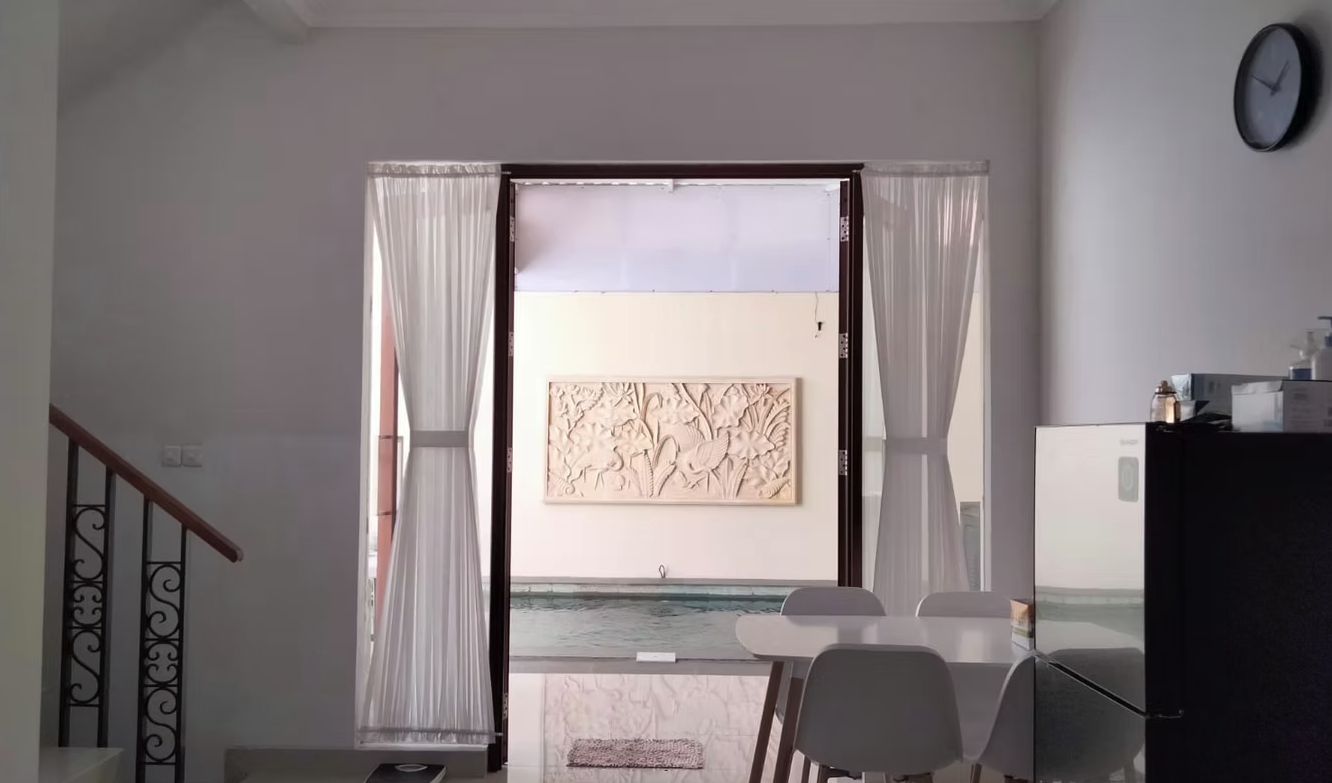 Rumah 2 Lantai Private Pool Dekat UGM | 3 KT, LT 144 m², LB 130 m² | Rp 2,9 M 3