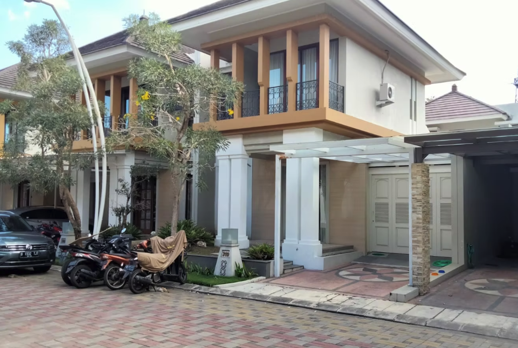Rumah 2 Lantai Private Pool Dekat UGM | 3 KT, LT 144 m², LB 130 m² | Rp 2,9 M