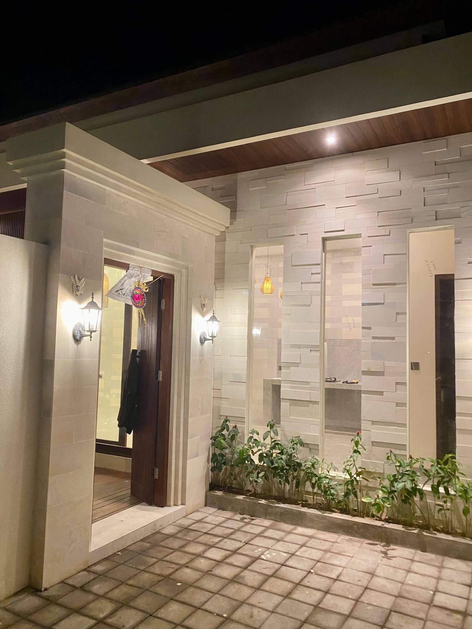 2-Bedroom Villa for Rent in Canggu with Private Pool and Garage 2