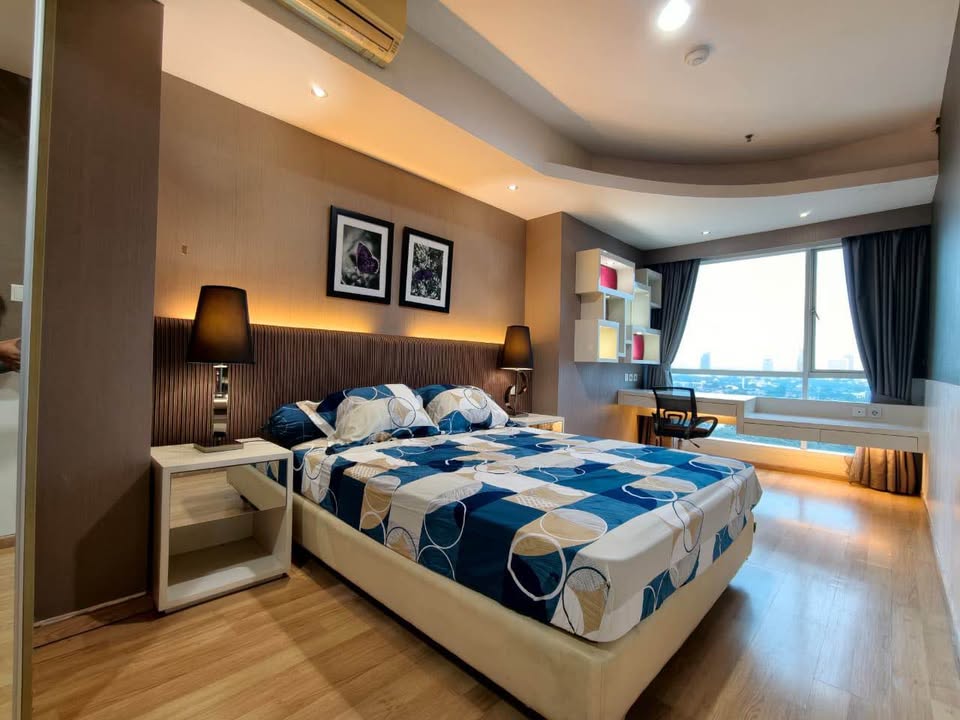 Fully Furnished 4-Bedroom Apartment for Rent in Tebet, Jakarta Selatan 7