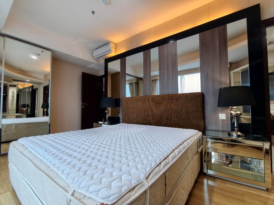 Fully Furnished 4-Bedroom Apartment for Rent in Tebet, Jakarta Selatan 8