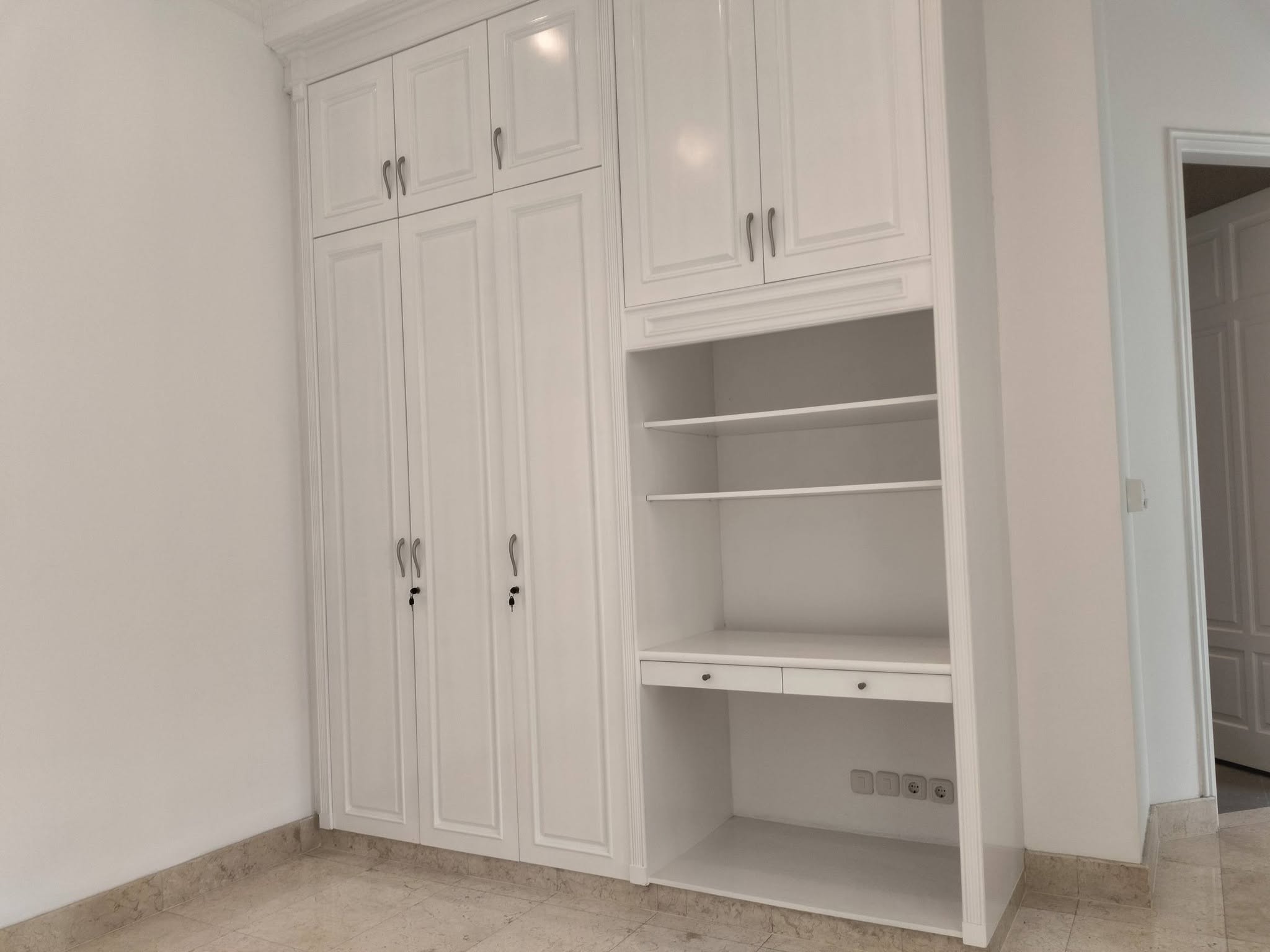 Spacious 5-Bedroom House for Rent in Cilandak with Private Pool 6