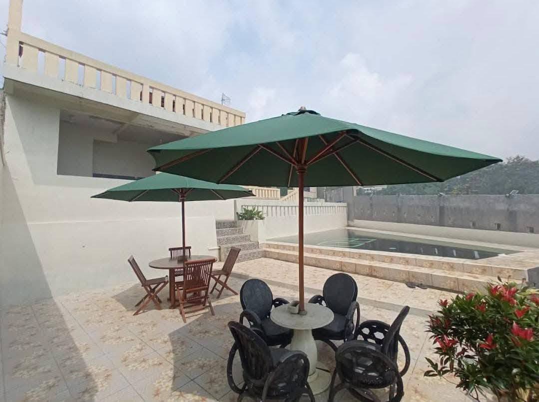 Spacious 4-Bedroom Villa with Private Pool in Cijeruk, Bogor 6