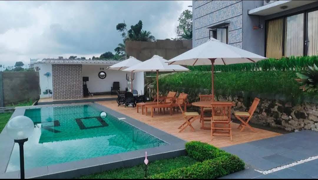 Spacious 4-Bedroom Villa with Private Pool in Cijeruk, Bogor 8