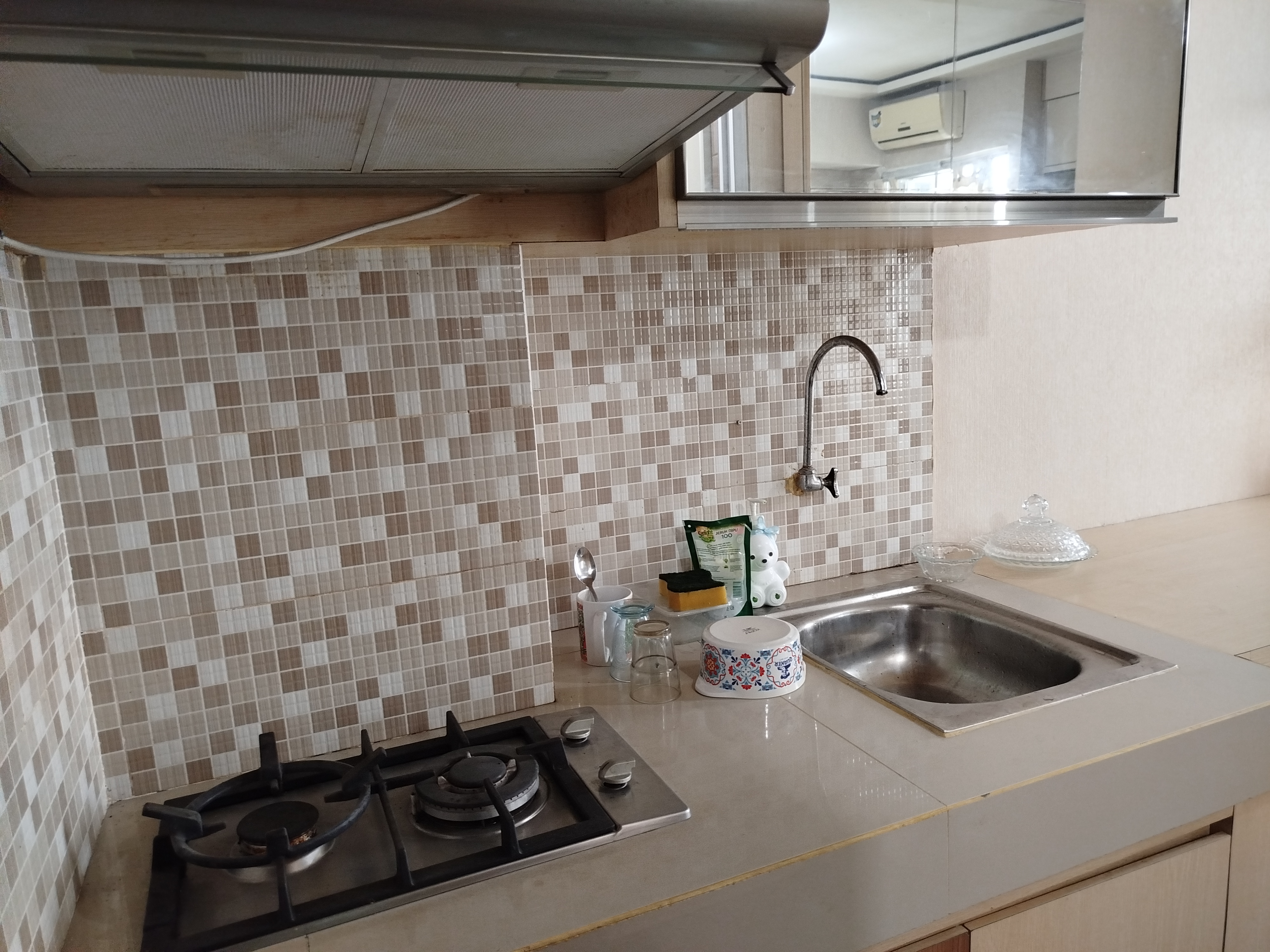 Fully Furnished 1BR Apartment for Sale & Rent in Serpong Green View, Tangerang Selatan 2