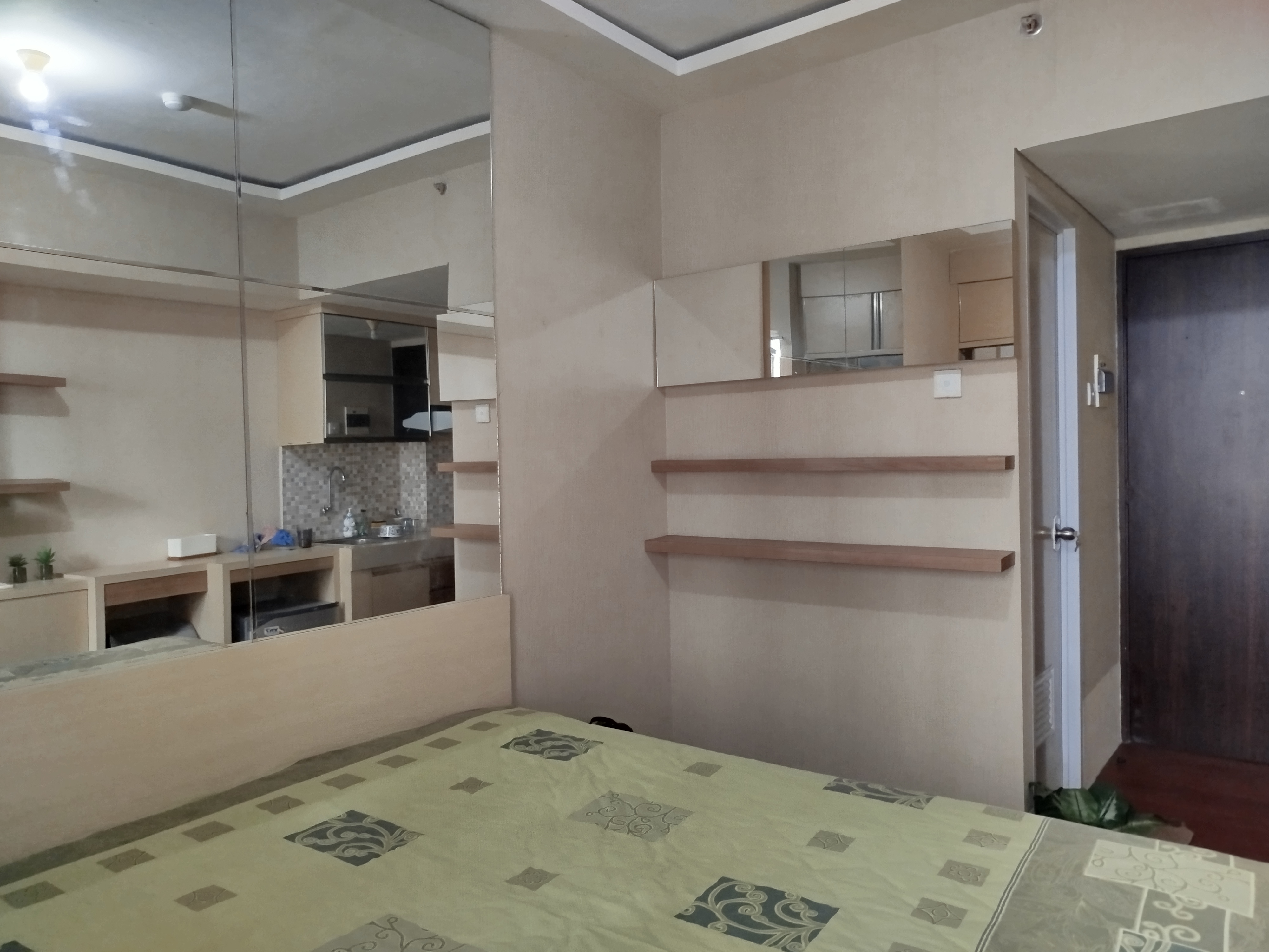 Fully Furnished 1BR Apartment for Sale & Rent in Serpong Green View, Tangerang Selatan 6