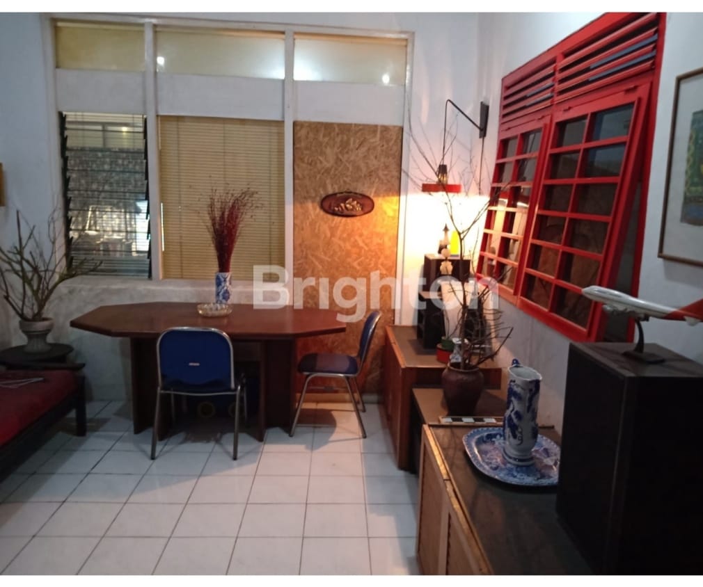Spacious 5-Bedroom House for Sale in Karasak, Bandung with Freehold Title 4