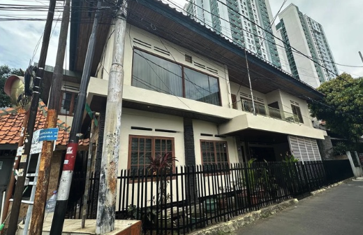 Rumah 2 Lantai Siap Huni Salemba Jakarta Pusat | 5 KT, SHM, LT 228 m² | Rp 4,9 M