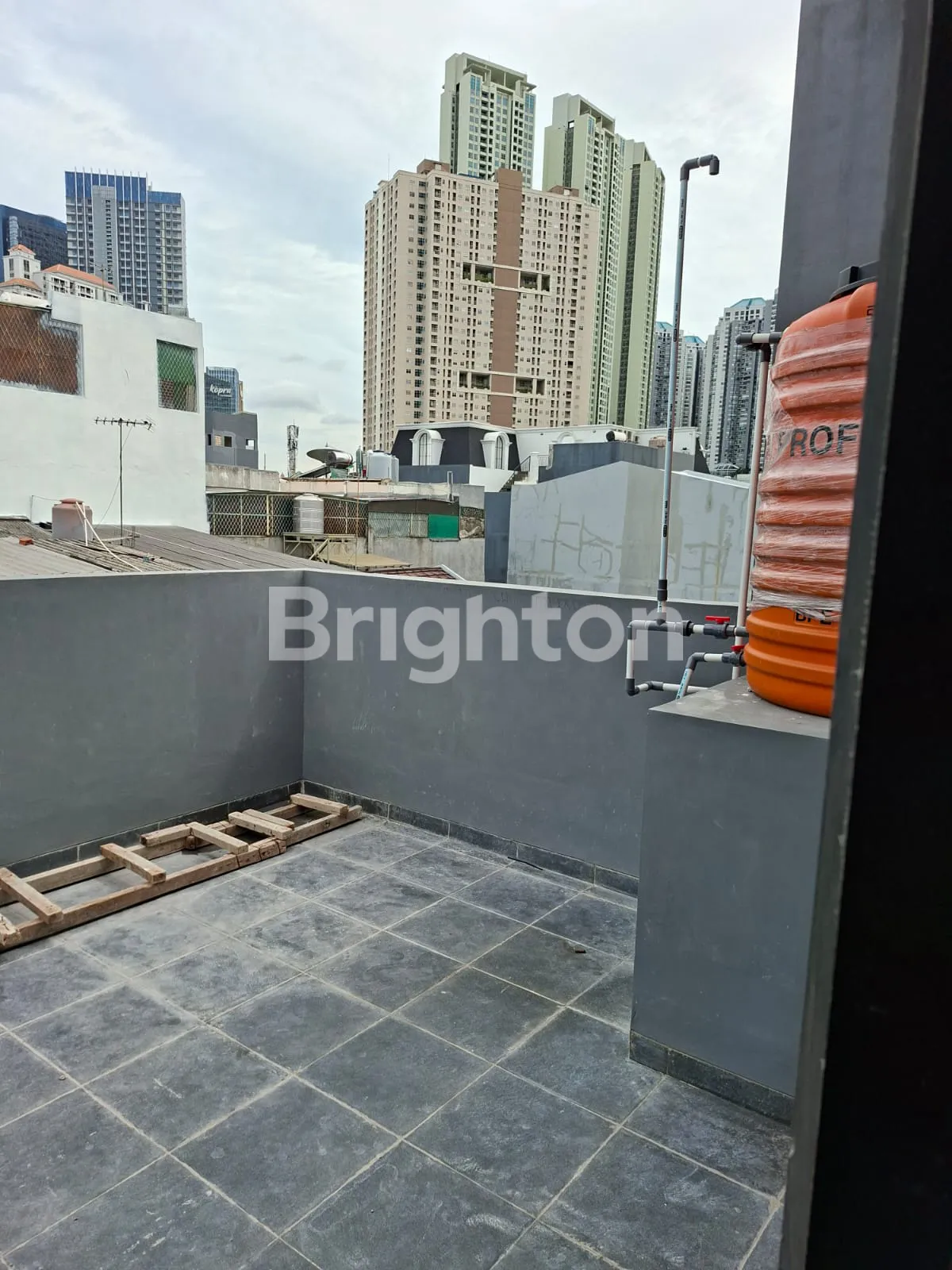 Rumah Baru 3 Lantai Tanjung Duren Jakarta Barat | 3 KT, 3 KM, SHM | Rp 2.1M 8