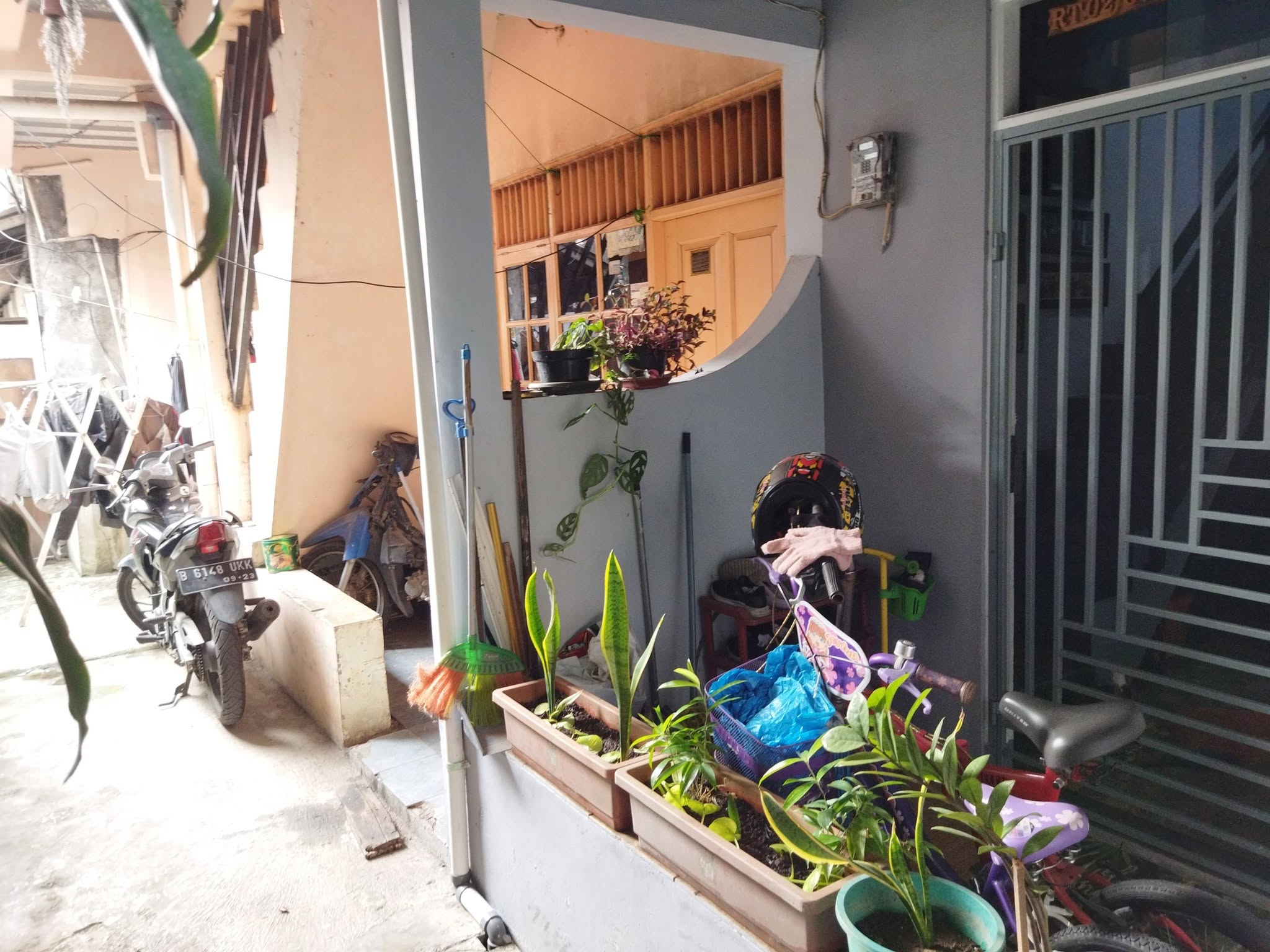 3-Bedroom House for Sale in Yogyakarta with Garage and Balcony 2