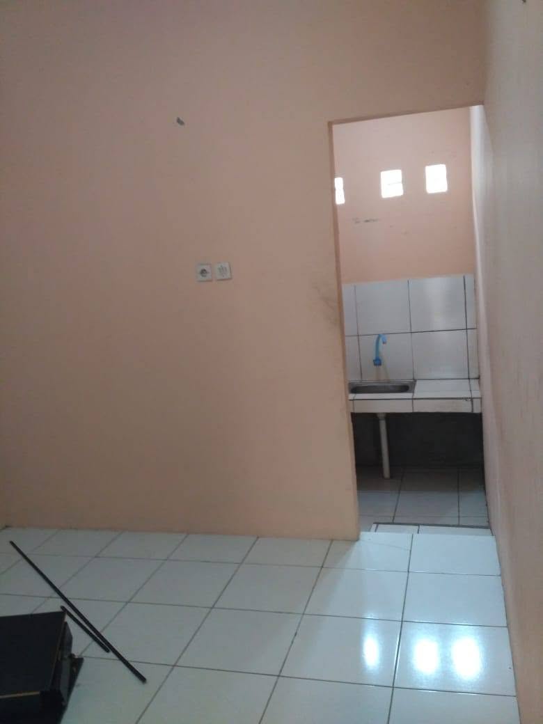 3-Bedroom House for Sale in Yogyakarta with Garage and Balcony 4