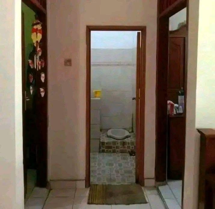 Fully Furnished 1-Bedroom House for Sale on Jalan Teluk Pucung, Bekasi Utara 3