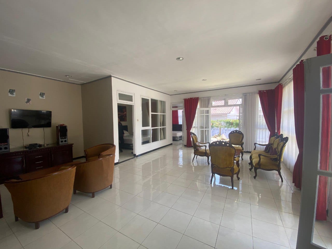 Villa Premium dengan Kolam Renang Pribadi di Kota Batu 8