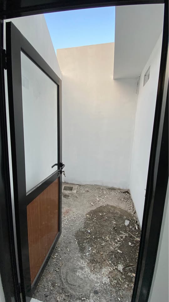 3-Bedroom House for Sale in Tanjungsari Pedurungan Tengah, Semarang with Garden and Parking 3