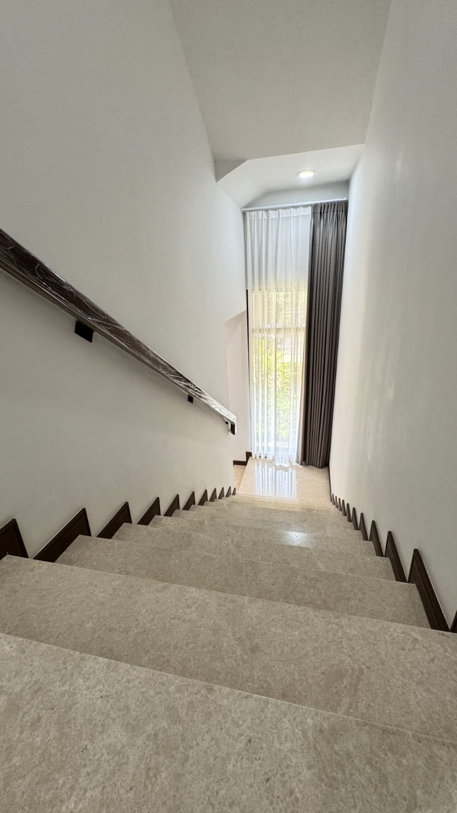 House For Rent BSD city Tangerang Selatan Ready Move in Good Location Near Supermarket 7