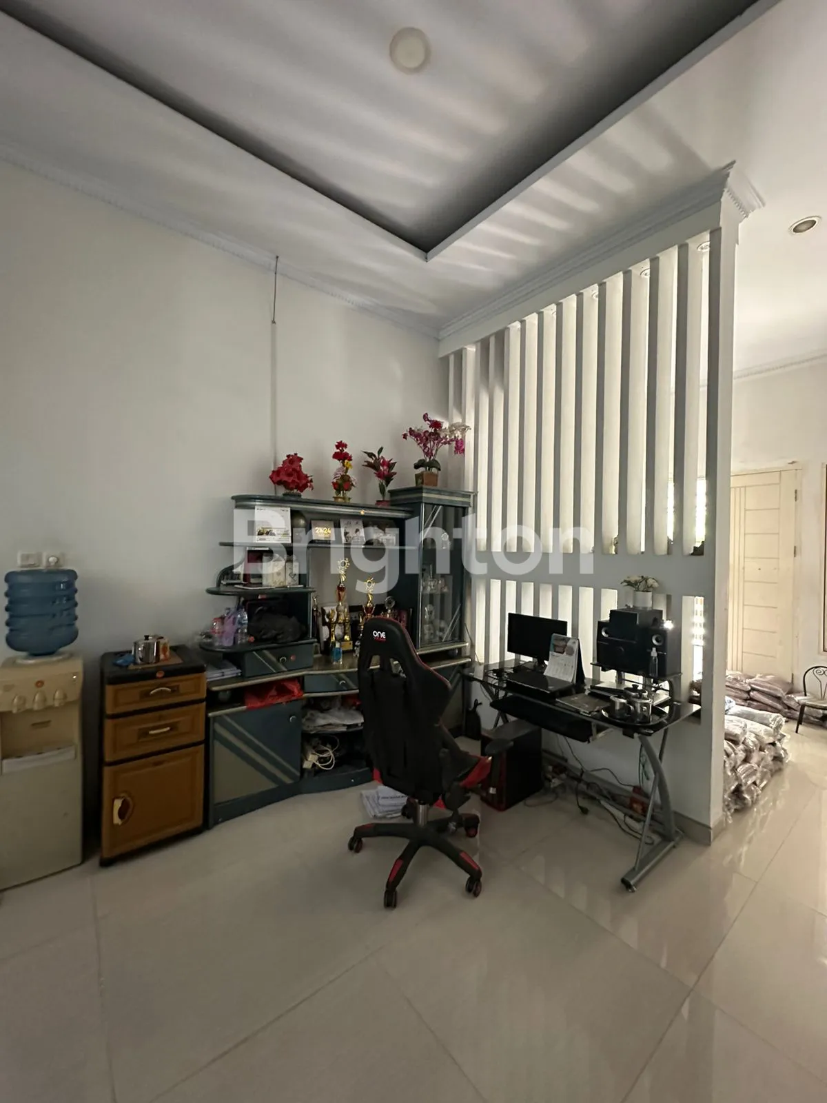 Rumah Jelambar Kavling Polri Jakarta Barat | 5 KT, SHM, Garasi 3 Mobil | Rp 4,9 M 5