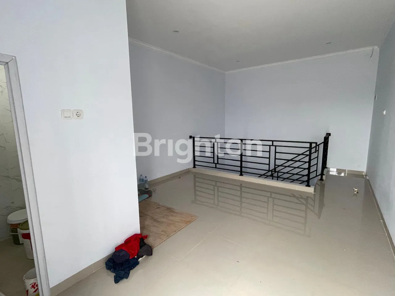 Rumah Baru 3 Lantai Jelambar Jakarta Barat | SHM, Garasi, 3 KM | Rp 1.450.000.000