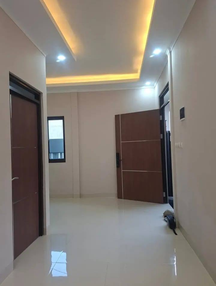 3-Bedroom House for Sale in Munjul, Cipayung with Balcony and Carport 3
