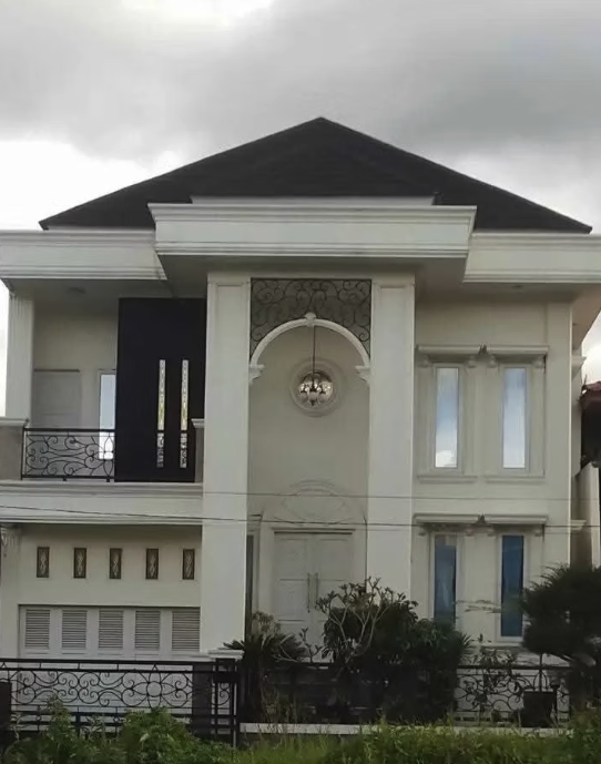 Rumah Mewah 2 Lantai Bukittinggi | 5 KT, SHM, LT 297 m² | Rp 6.000.000.000 2