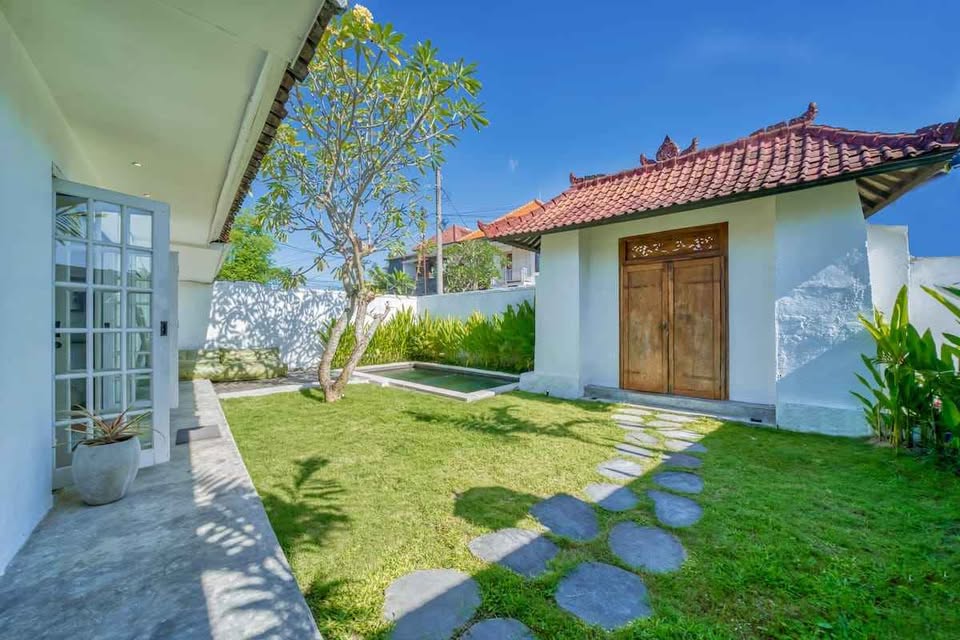 Fully Furnished 4-Bedroom Villa for Yearly Rent in Berawa Village, Canggu 6