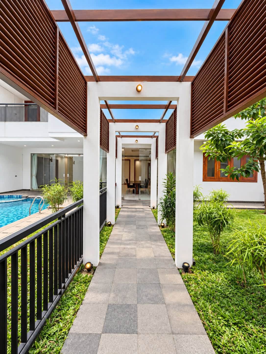 Spacious 5-Bedroom House for Rent near Pondok Indah Mall, Jakarta Selatan 7