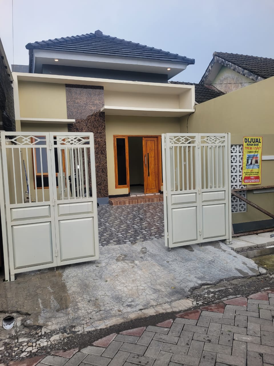 Rumah SHM 3 Kamar di Wiyung Surabaya dengan Harga Terjangkau 2