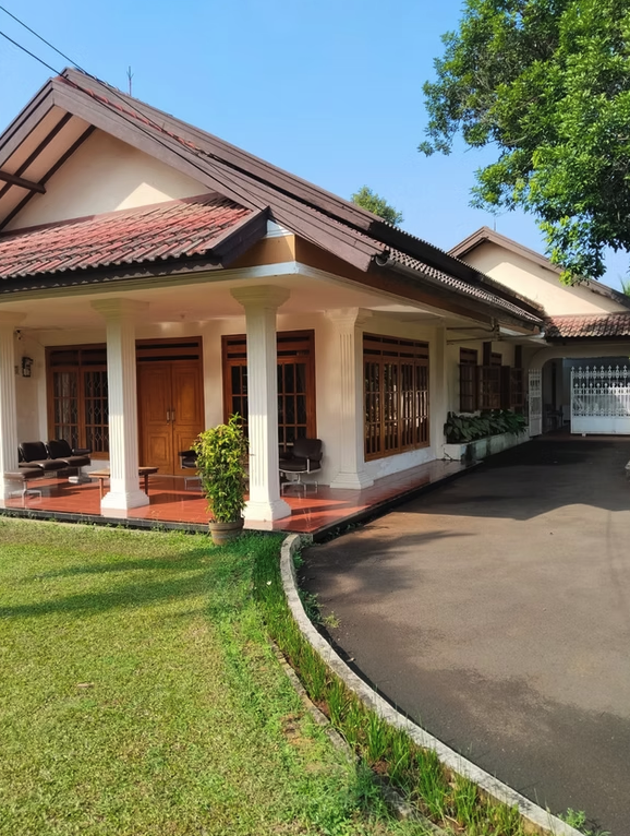 Rumah Dijual Jakarta Selatan | SHM, LT 1.464 m², 4 KT, 3 KM | Rp 55 Miliar 2