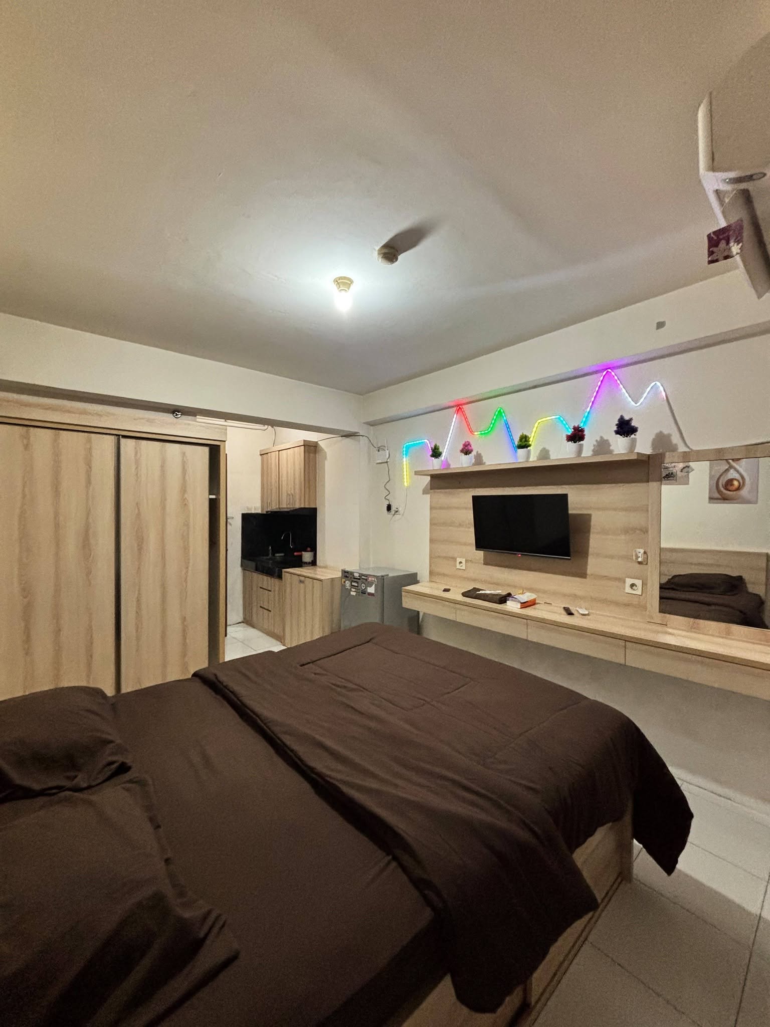 Fully Furnished Studio for Rent at Jembatan Kali Cikarang, Bekasi 3