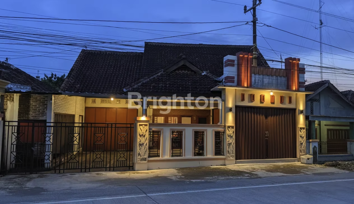 Rumah + Kios Tepi Jl. Kartini Karangmalang Sragen | SHM, LT 232 m² | Rp 925.000.000 2