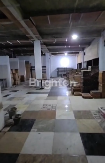 Showroom Strategis Jl. Raya Sukowati Sragen | LT/LB 800 m², SHM | Rp 8.250.000.000 4