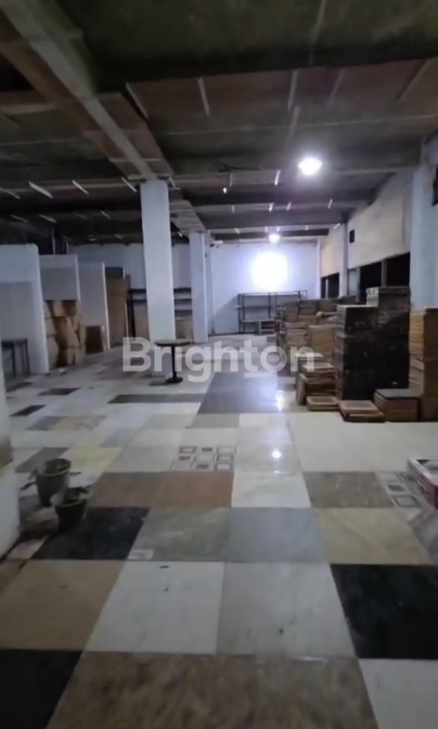 Showroom Strategis Jl. Raya Sukowati Sragen | LT/LB 800 m², SHM | Rp 8.250.000.000 5