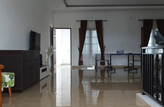 Rumah 3 Lantai Pesona Depok Estate Margonda | 5 KT, SHM, Semi Furnished | Rp 3.300.000.000