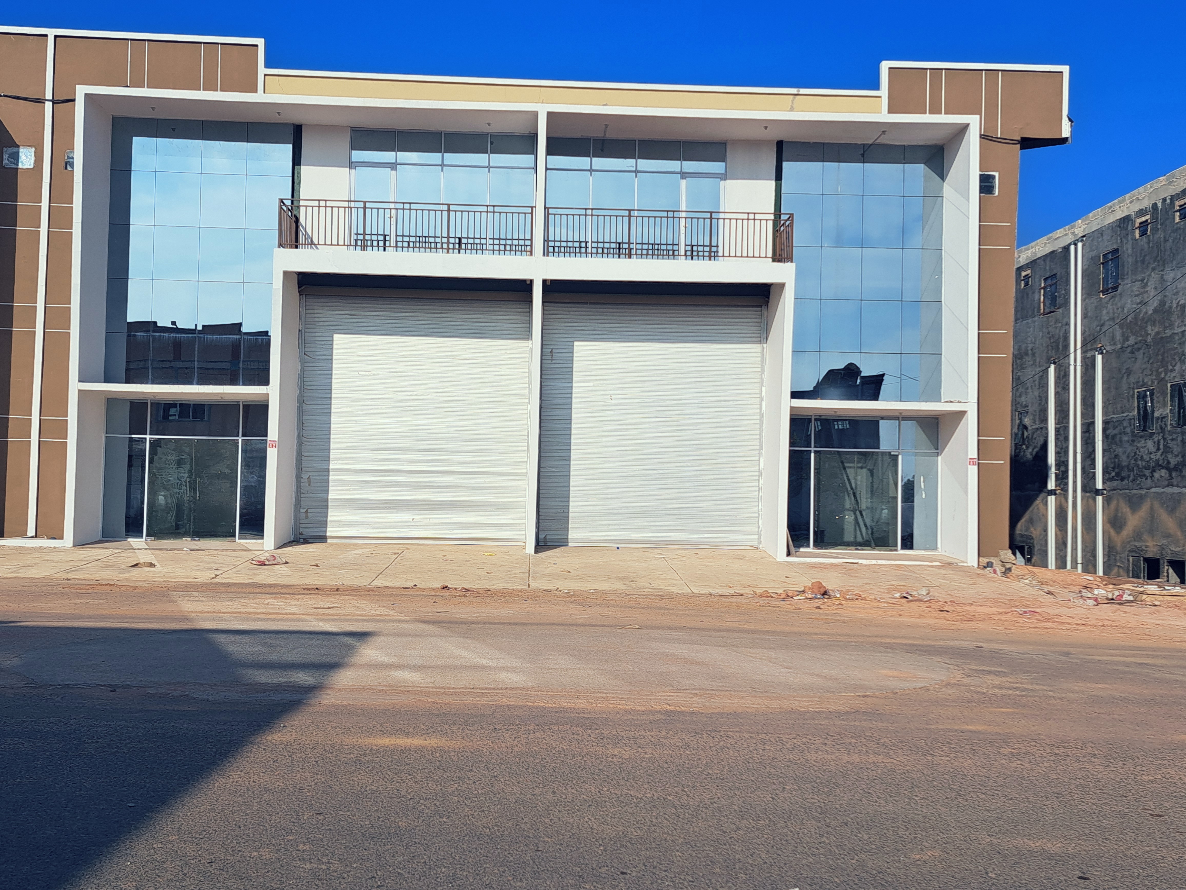 Warehouse for Sale in Permata Bandara Bizpark, Batam with High Ceiling & Loading Dock 3