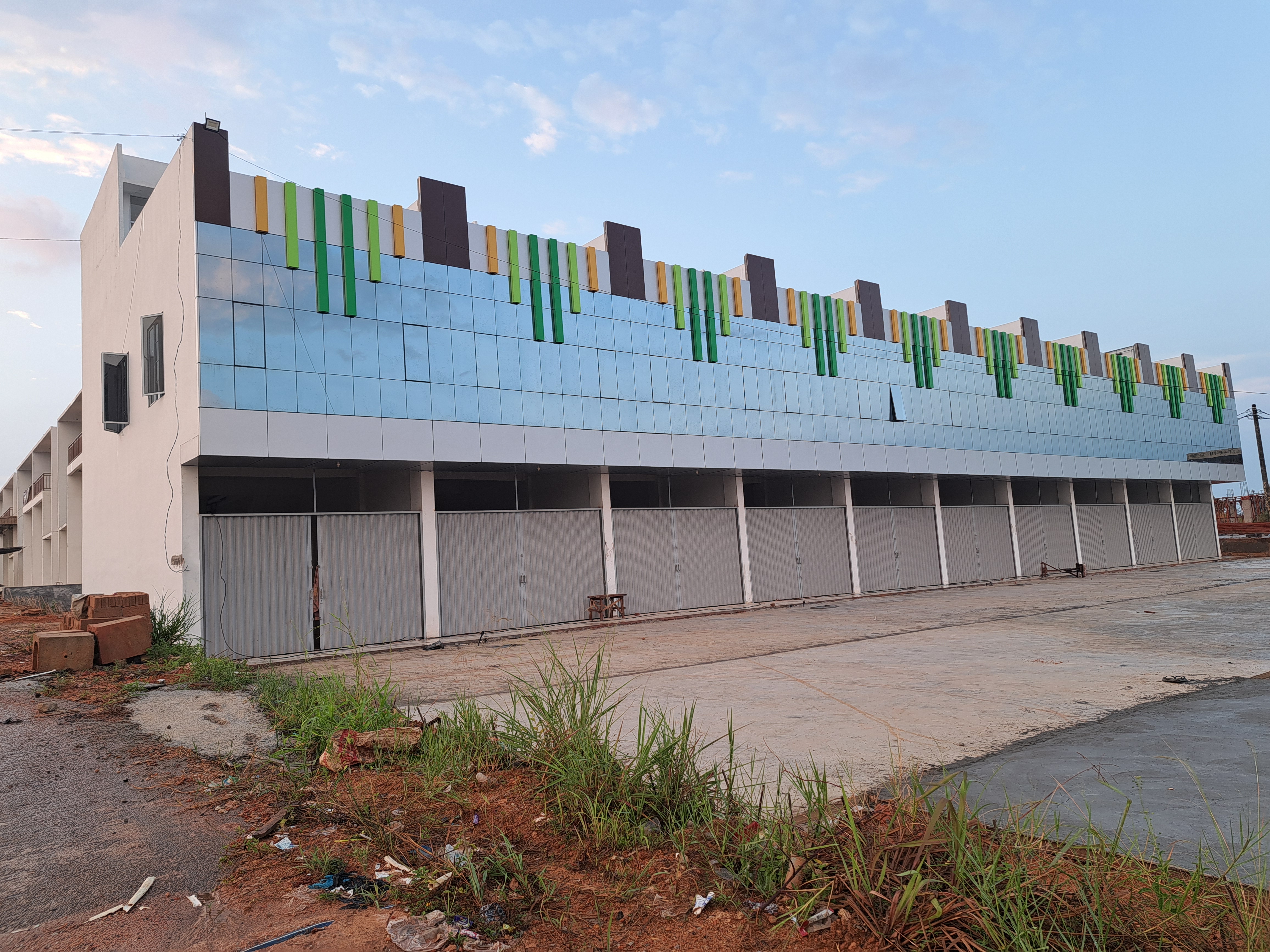 Shophouse for Sale on Jalan Hang Tuah, Batu Besar, Batam with Balcony & Terrace 3