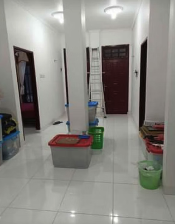 Jual Rumah 2,5 Lantai SHM di Grand Tasmara 7