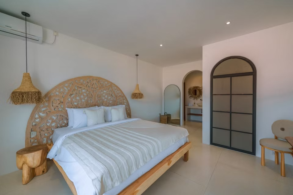 Fully Furnished Villa for Annual Rent in Tibubeneng, Kuta Utara 3