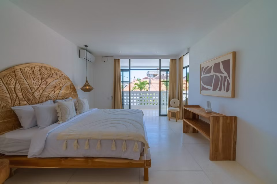 Fully Furnished Villa for Annual Rent in Tibubeneng, Kuta Utara 6
