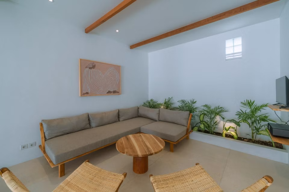 Fully Furnished Villa for Annual Rent in Tibubeneng, Kuta Utara 7