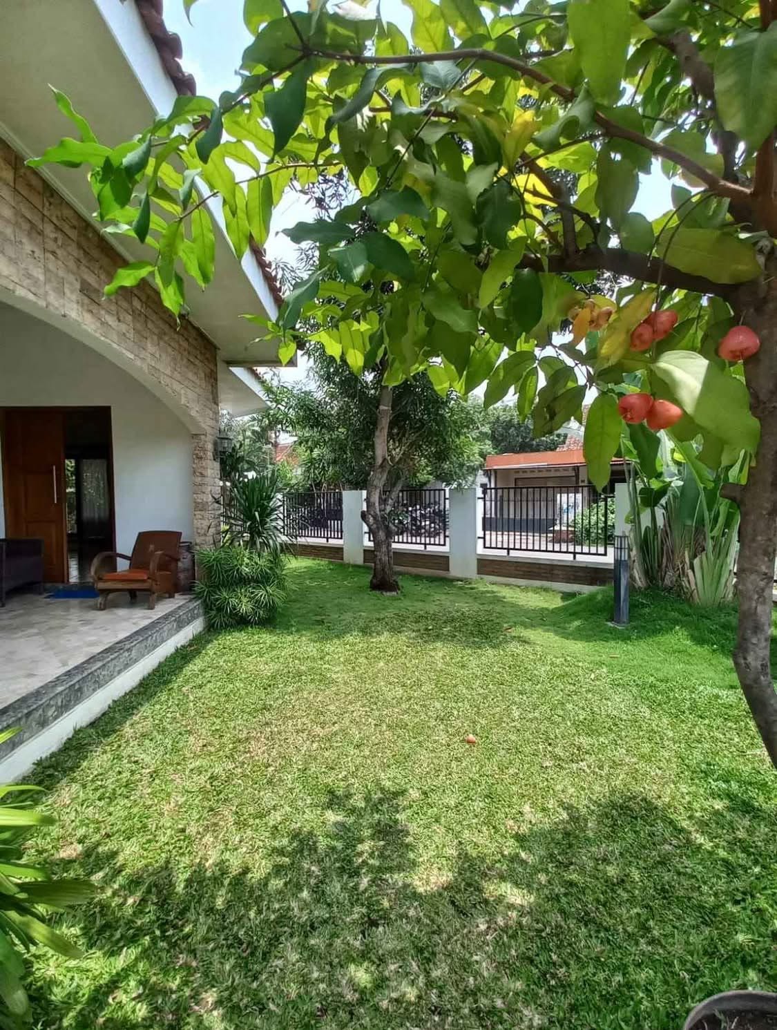 Spacious 5-Bedroom House for Sale in South Jogja City Center, Yogyakarta
