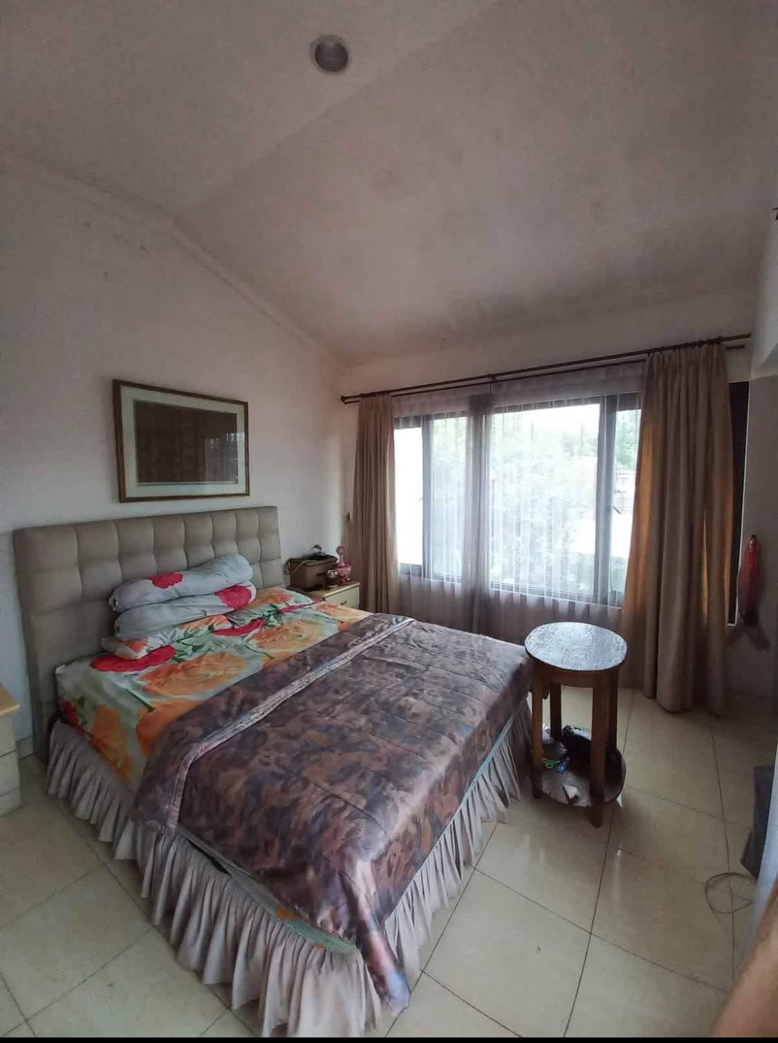 Spacious 5-Bedroom House for Sale in South Jogja City Center, Yogyakarta 8