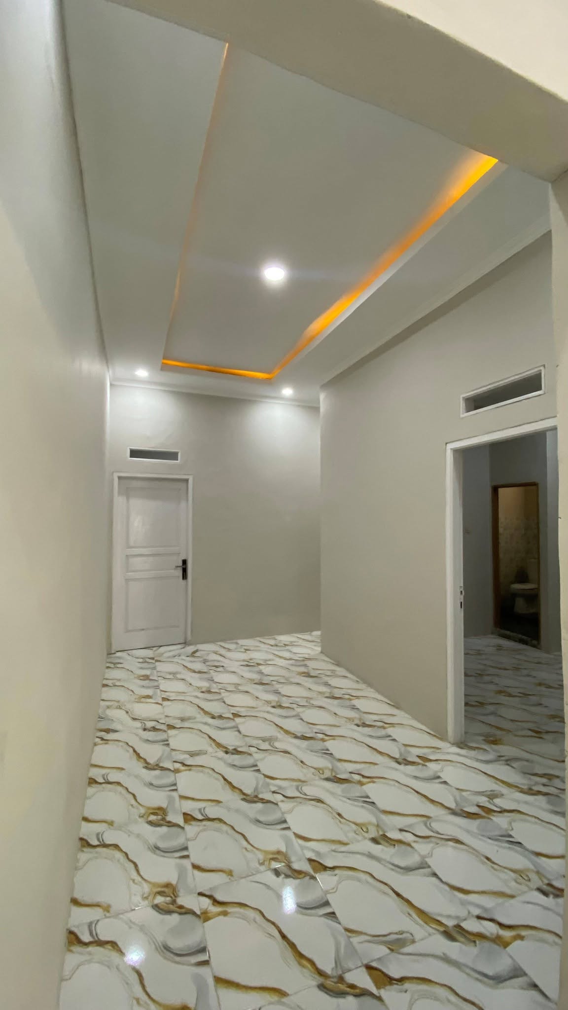 3-Bedroom House for Sale in Bojong Indah-Pondok Kelapa, East Jakarta with Parking and Garage 4