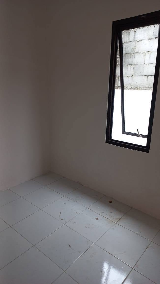 House for Sale in Senopati Estate, Jakarta Barat with Parking 5