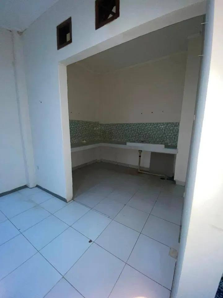 Spacious 5-Bedroom House for Sale in Pondok Ranggon Cipayung, East Jakarta 7