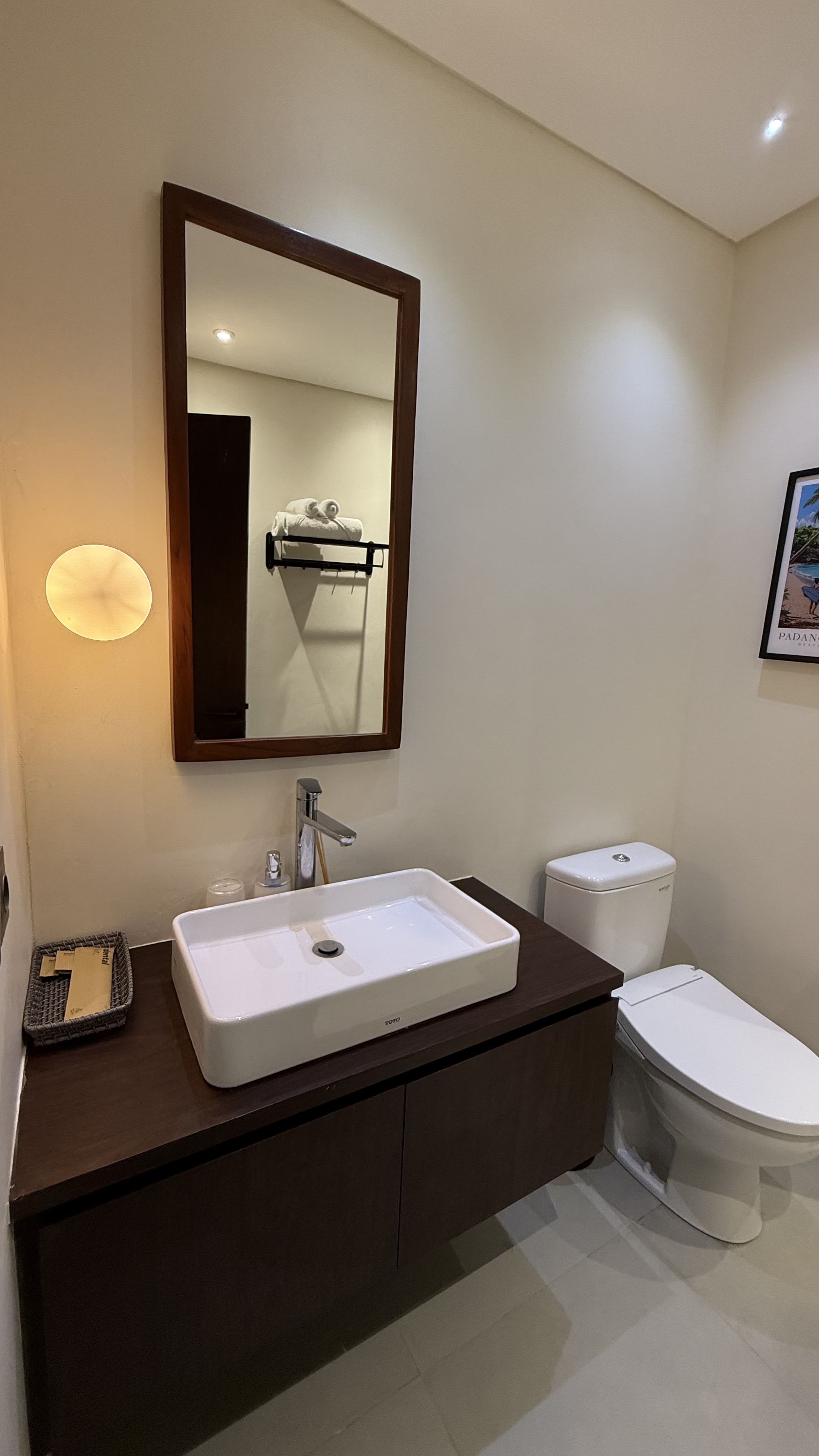 Spacious 3-Bedroom House for Sale near DKI Jakarta Regional People's Representative Council Office 5