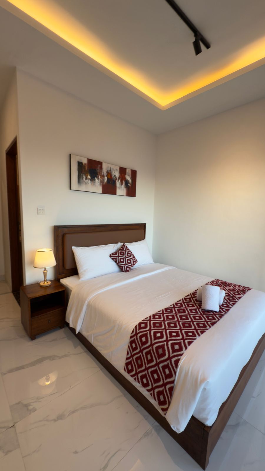 Fully Furnished 1-Bedroom Apartment for Rent in Pantai Batu Bolong, Canggu 3