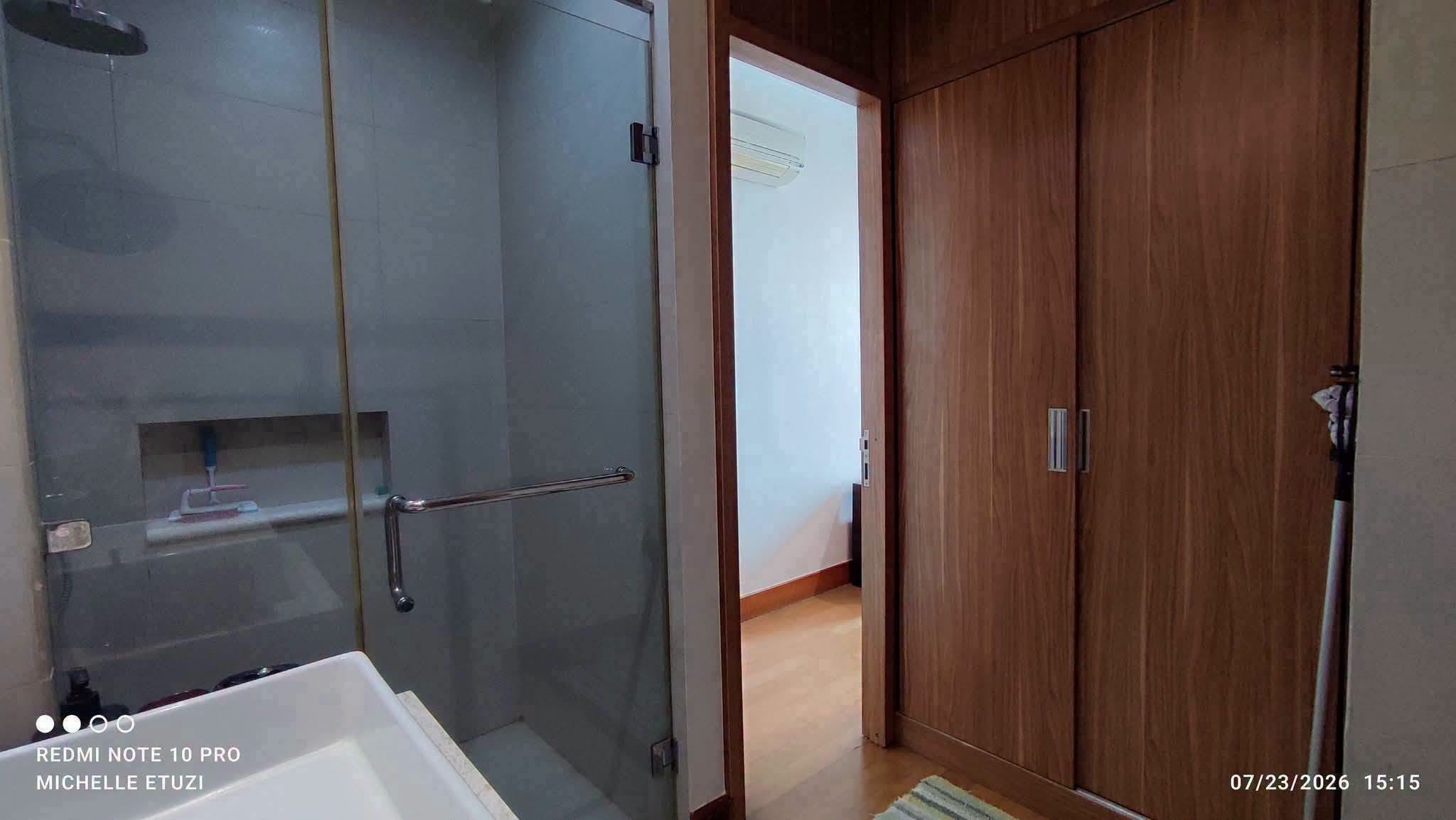 Fully Furnished 1-Bedroom Apartment for Rent in Senayan, Jakarta Selatan 4