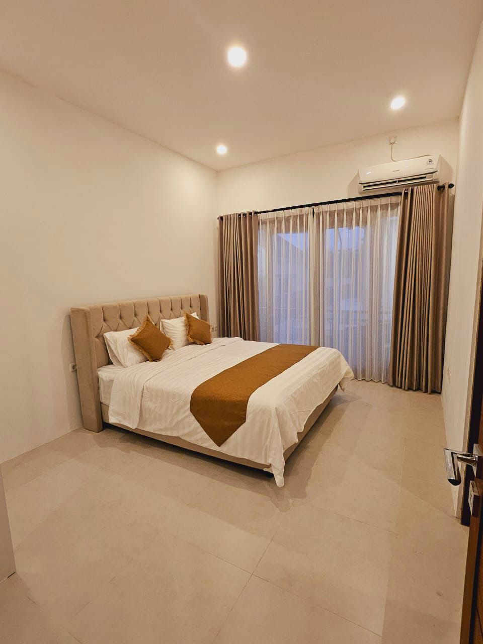 Fully Furnished 3-Bedroom Villa with Pool in Jimbaran, Bali 8