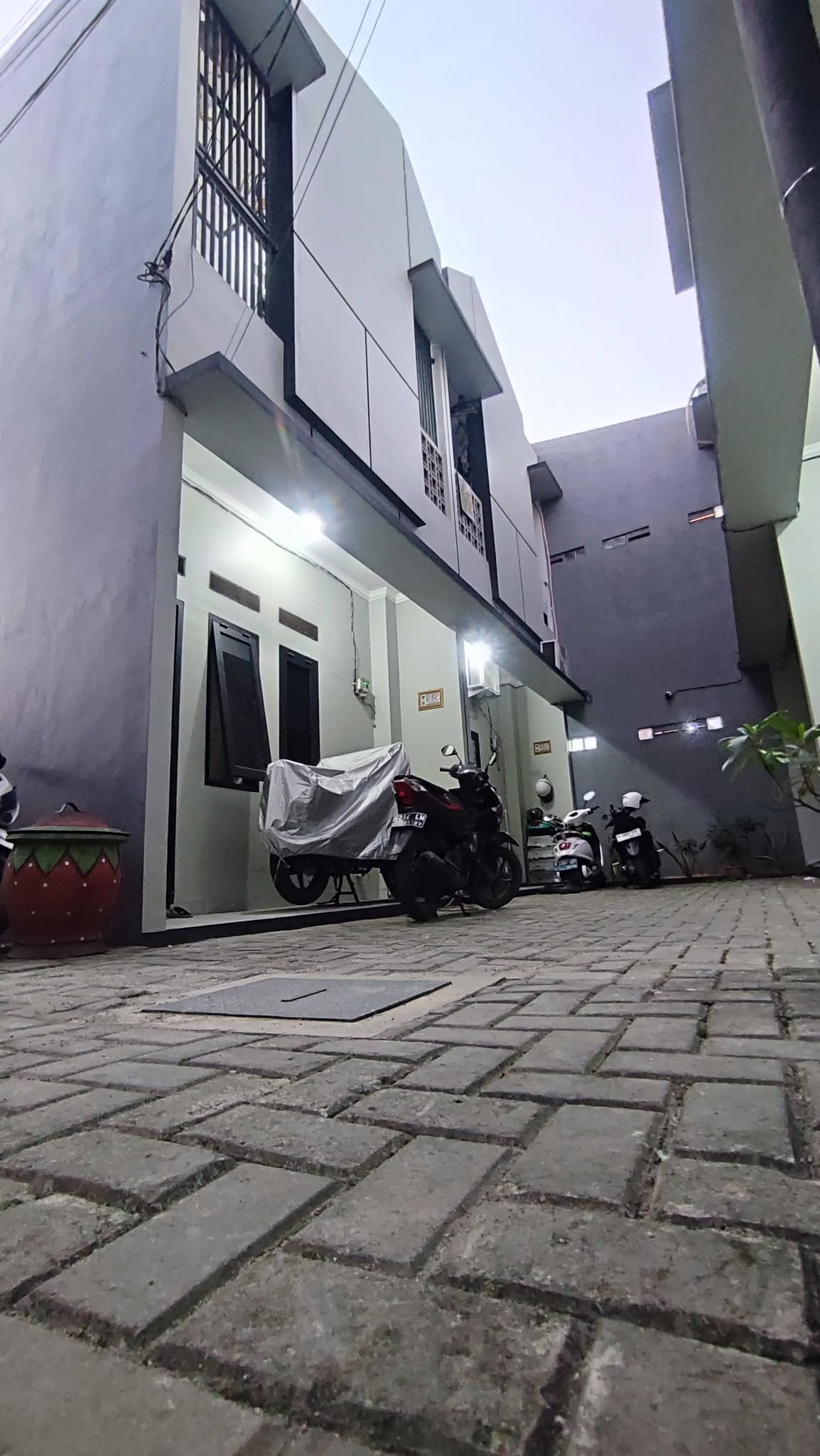 2-Bedroom Semi Furnished Apartment for Sale in Alhamid Condet, Jakarta Timur 7