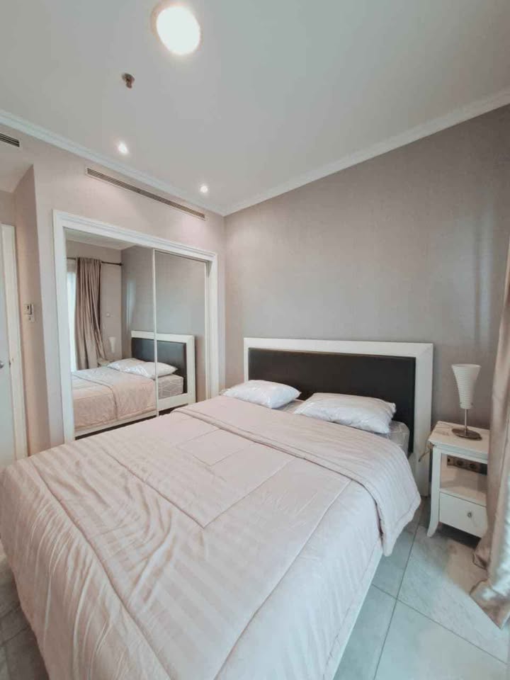 Fully Furnished 2-Bedroom Apartment for Rent in Kebon Melati, Jakarta Pusat 4