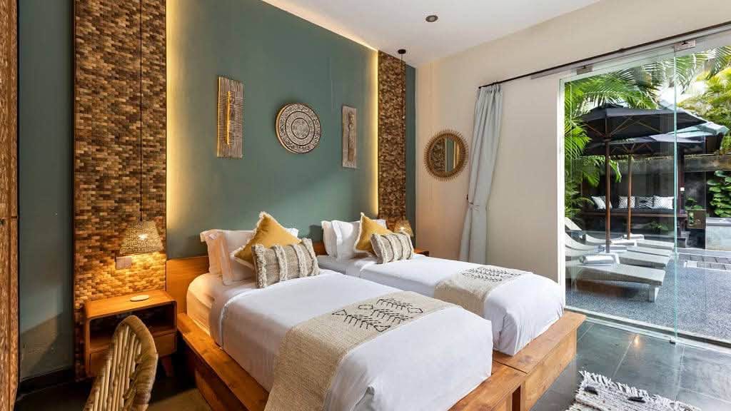 Fully Furnished 4-Bedroom Villa for Sale in Seminyak, Bali - 14% ROI 7